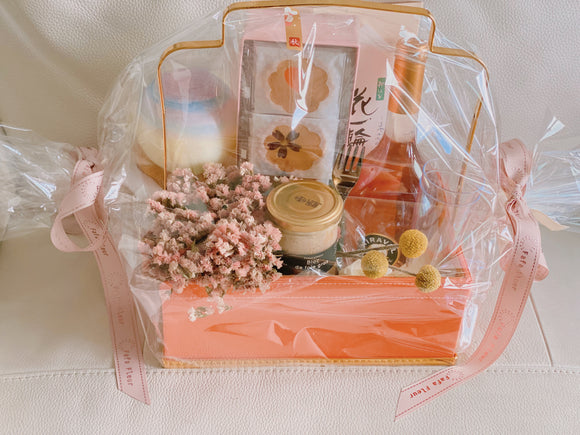 Moonlight gift hamper